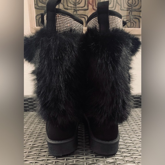 Carlkarida Black Faux Fur/Suede Winter Boots with Bows and Bling • Sz 10 • NWOT - Picture 4 of 16